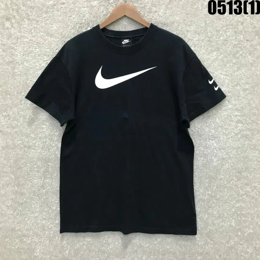 [BUNJANG] Nike Swoosh Short Sleeve T-Shirt Black S / 나이키 스우시 반팔 티셔츠 블랙 s