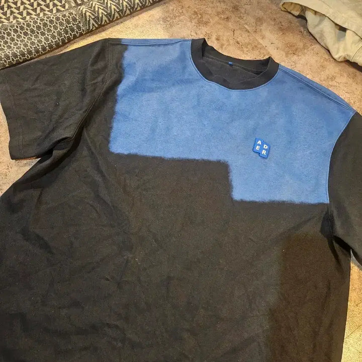 [BUNJANG] Ader Error Color Block Short Sleeve T-Shirt Black/Blue / 아더에러 블랙/블루 반팔 티셔츠