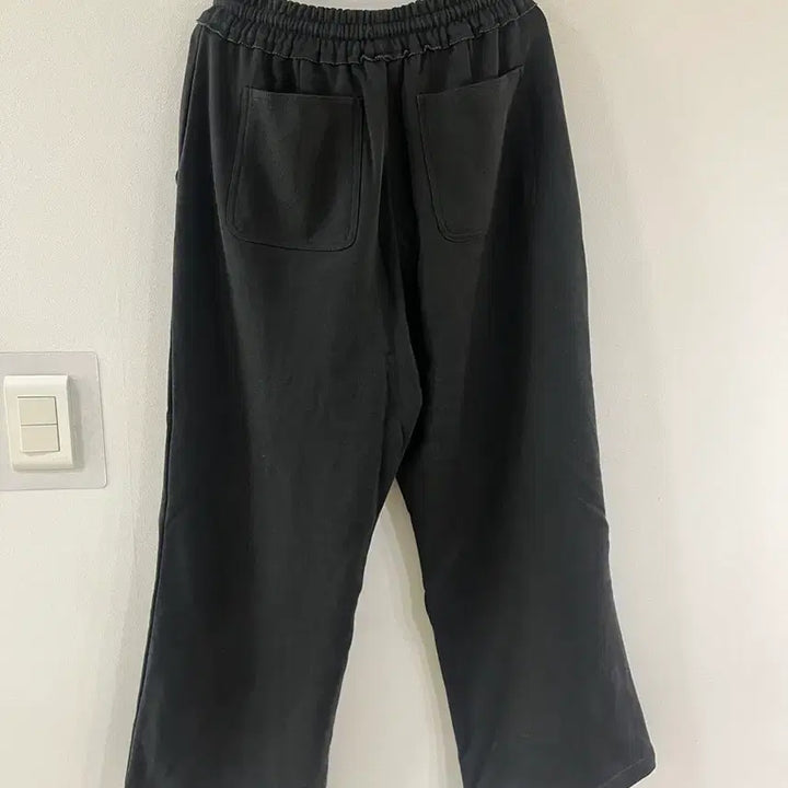 [BUNJANG] Matinkim Cut-out Pigment Sweatpants Grey / 마뗑킴 컷아웃 피그먼트 스웨트 팬츠 그레이