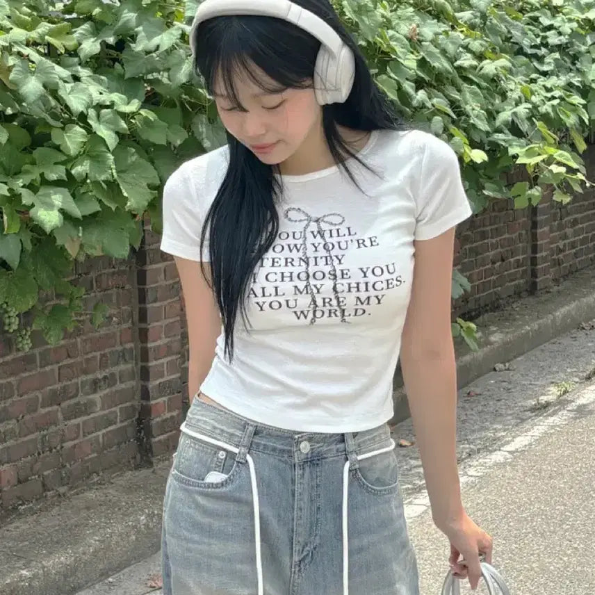 [BUNJANG] Ribbon Lettering Crop Short Sleeve T-Shirt / (새상품) 리본 레터링 크롭 반팔티