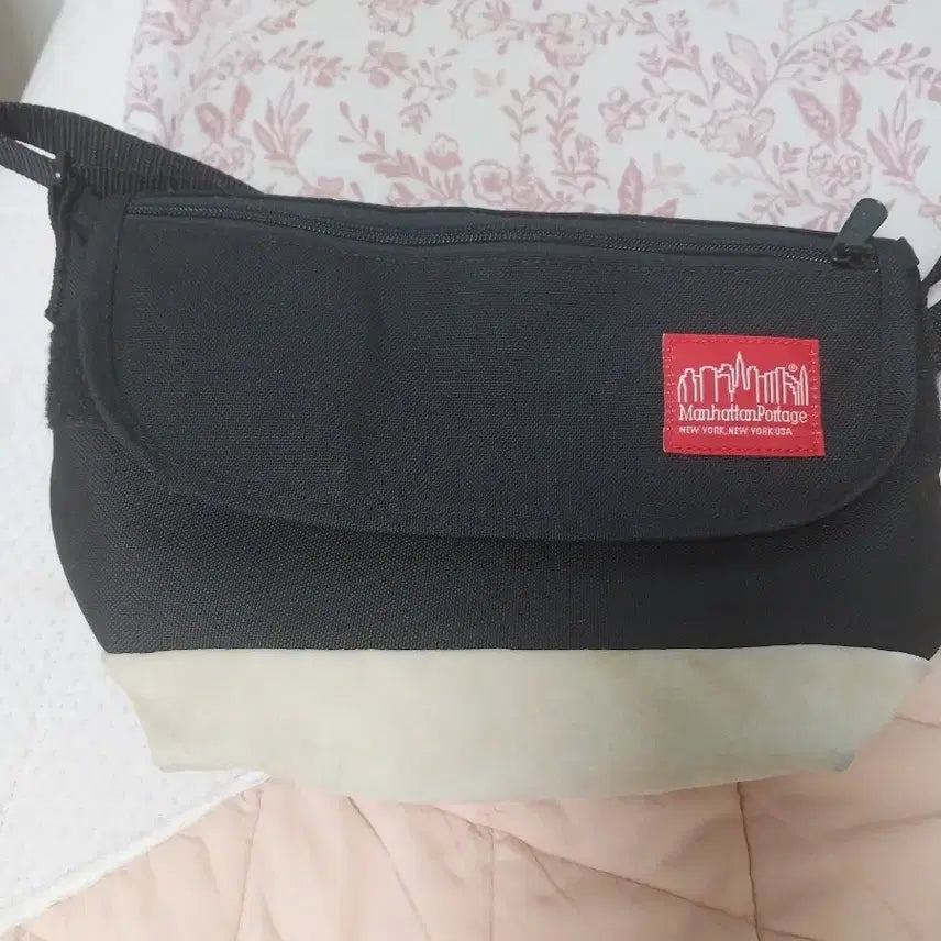 [BUNJANG] Manhattan Portage Black Crossbody Bag / 만하탄포티지 블랙 크로스백