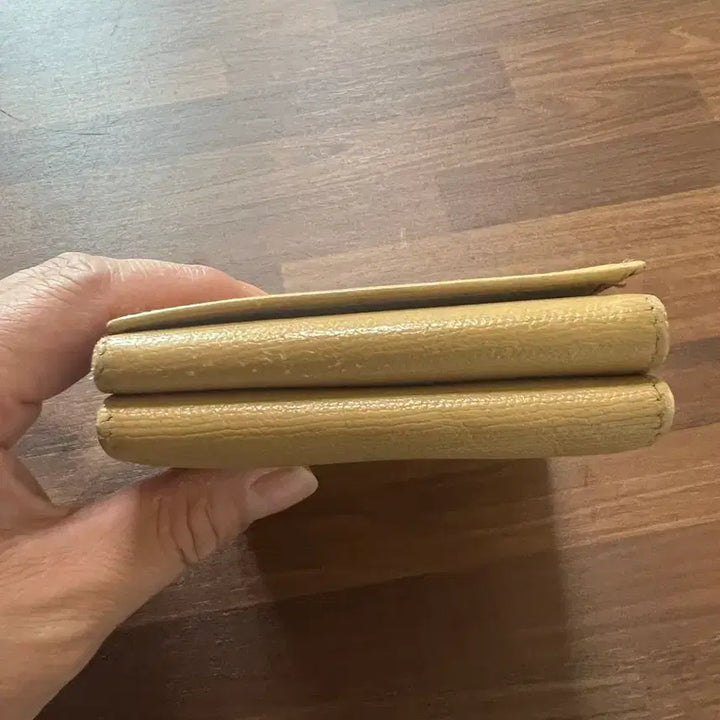 [BUNJANG] Chanel Beige GHW CC Logo Vintage Compact 3-Fold Flap Wallet / 샤넬 베이지 GHW CC 로고 빈티지 컴팩트 3단 플랩 지갑