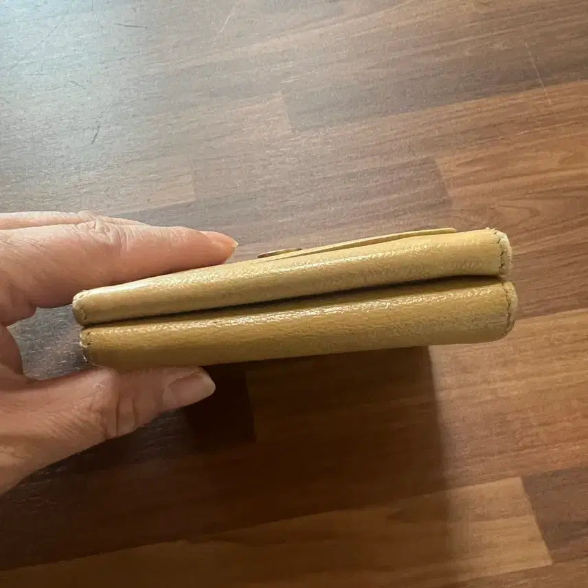 [BUNJANG] Chanel Beige GHW CC Logo Vintage Compact 3-Fold Flap Wallet / 샤넬 베이지 GHW CC 로고 빈티지 컴팩트 3단 플랩 지갑