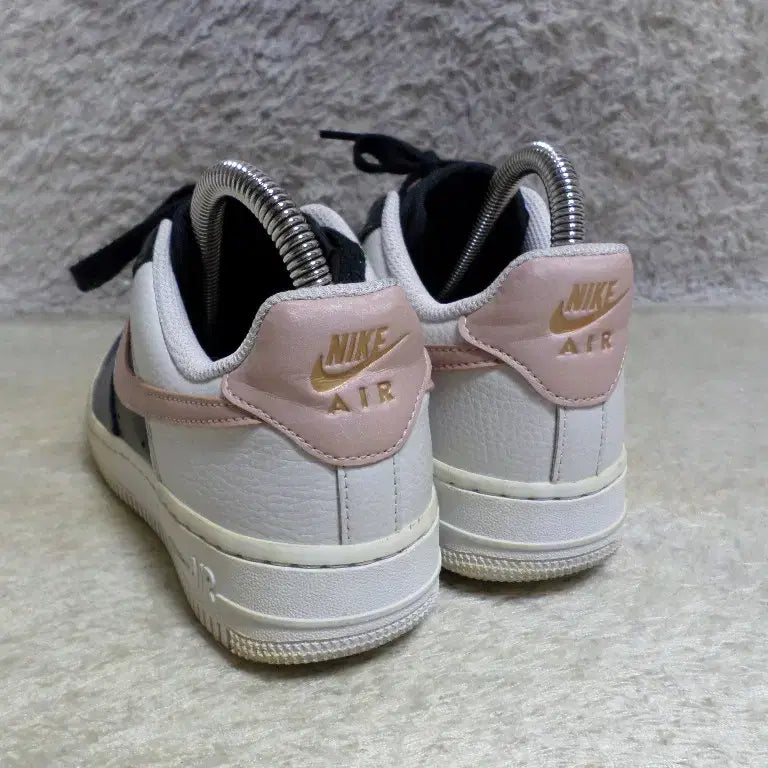 [BUNJANG] Nike Air Force Sneakers / 후루룩구제2 225 나이키 에어포스 운동화 중고 신발 260513