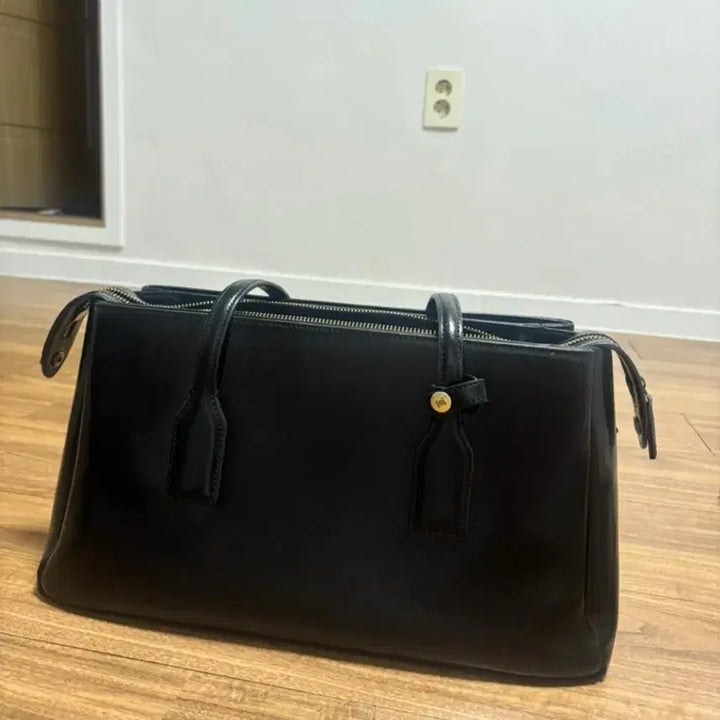 [BUNJANG] Polneua Bridge Bag Black Shoulder Bag / 폴뉴아 BRIDGE BAG 브릿지백 블랙 숄더백 빅백