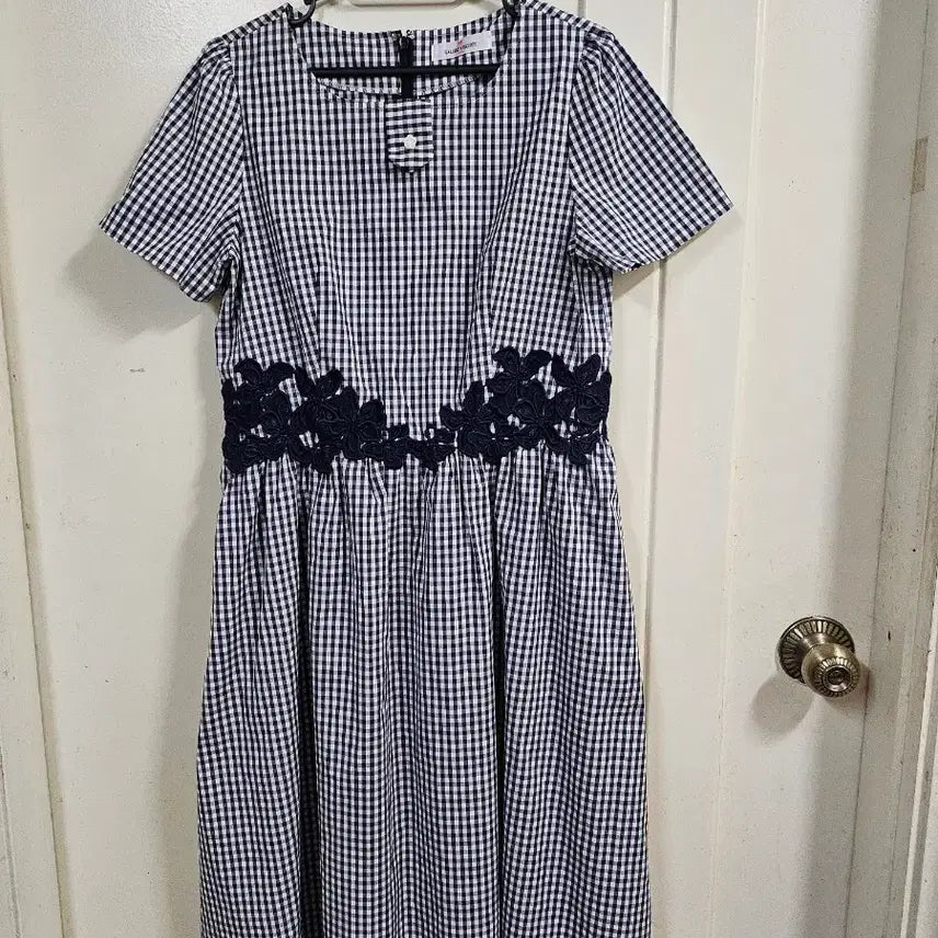 [BUNJANG] Gallery Visconti Gingham Check Flower Applique Dress / 미착용)일제/갤러리 비스콘티 원피스