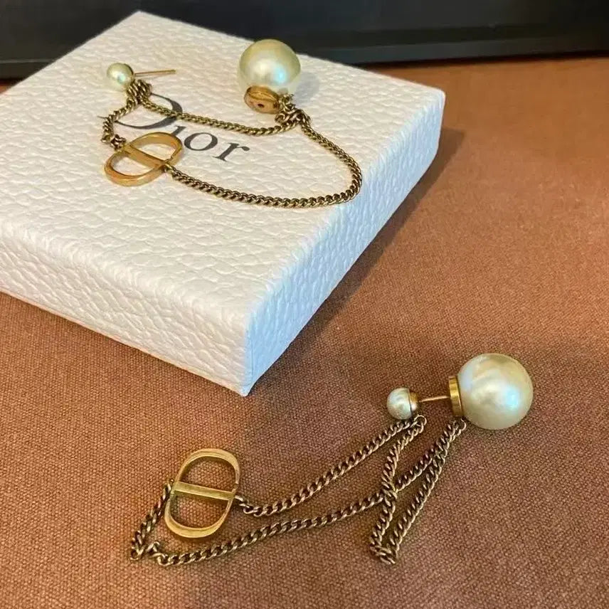[BUNJANG] Dior CD Logo Pearl Drop Earrings / 디올 CD 로고 진주 드롭 귀걸이