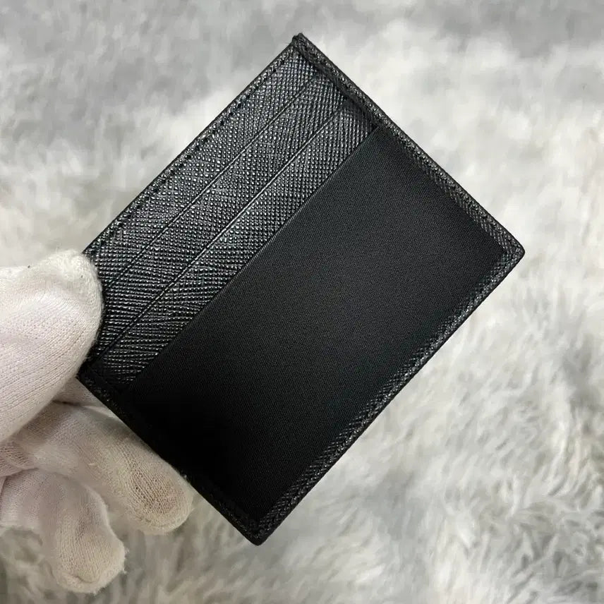 [SOLD OUT] (새상품급) 프라다 카드지갑