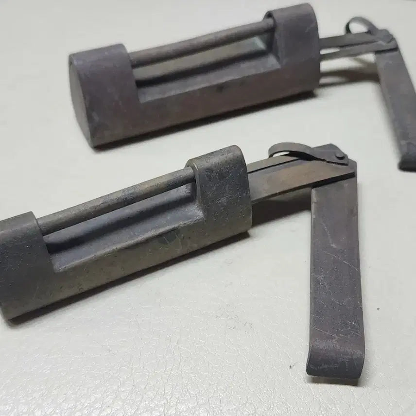 [BUNJANG] Two Joseon Dynasty Padlocks / 자물통 2점조선시대