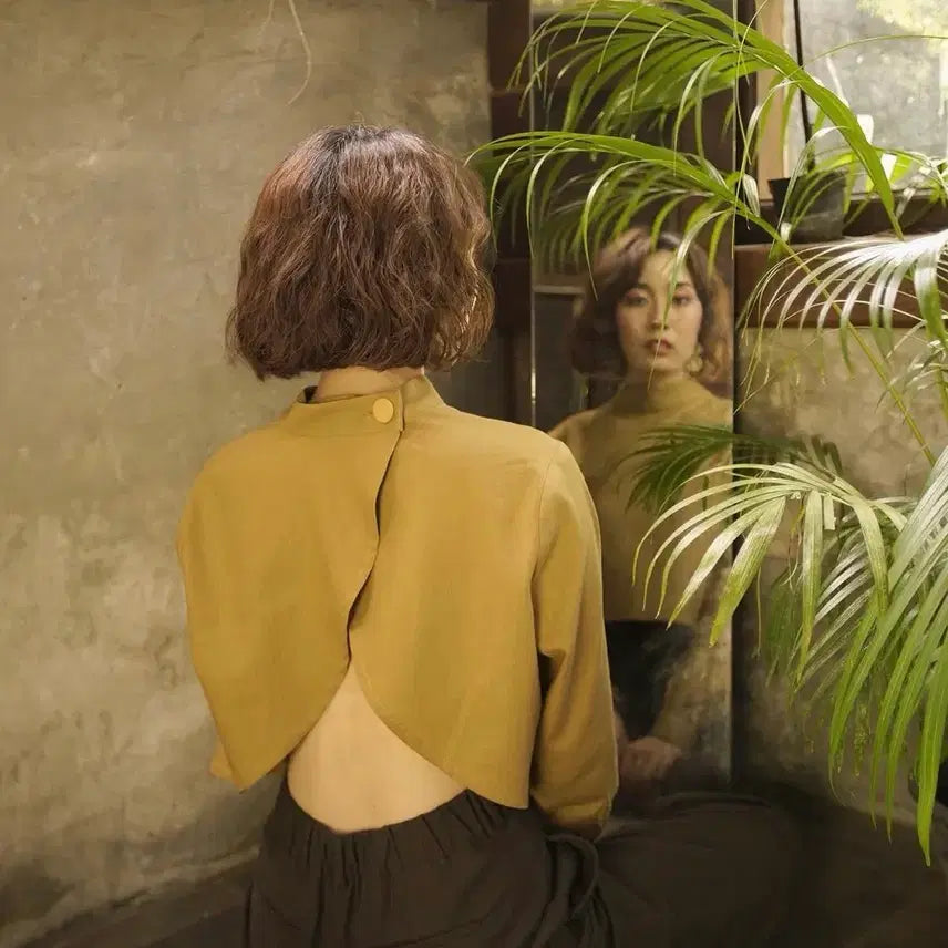 [BUNJANG] Handmade Open Back Crop Blouse / 오픈백 크롭 블라우스 핸드메이드