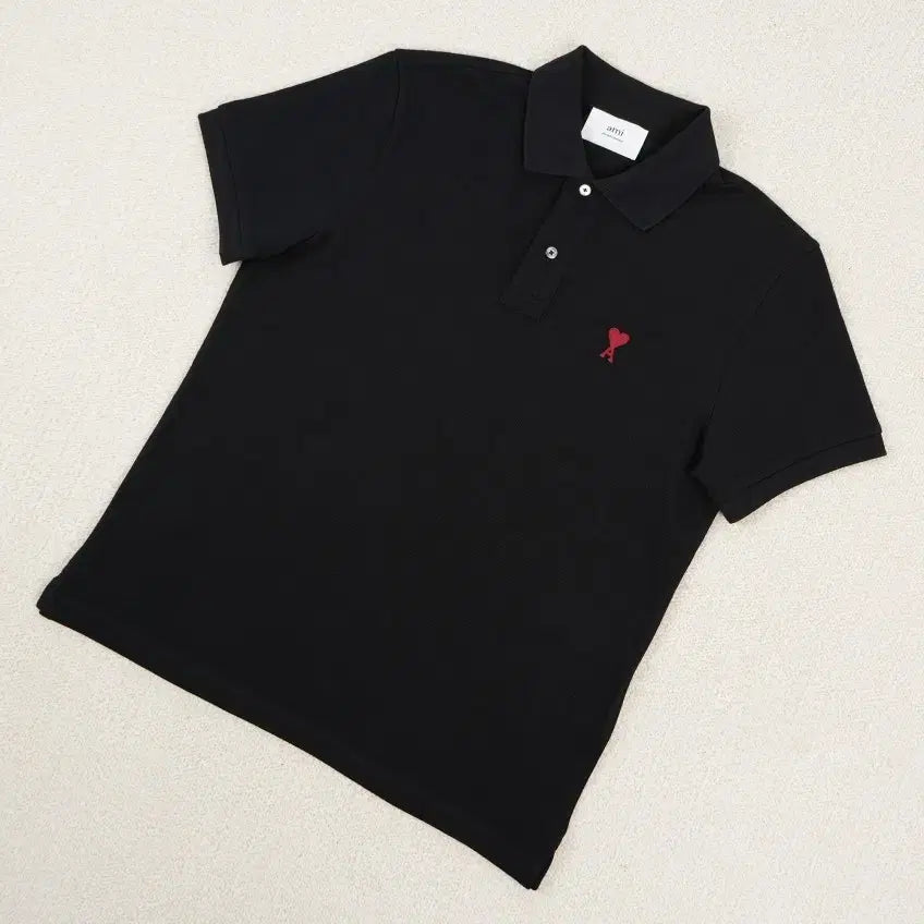 [BUNJANG] AMI Small Heart Logo Black Short Sleeve Polo T-Shirt / 아미 스몰 하트 로고 블랙 반팔 카라티