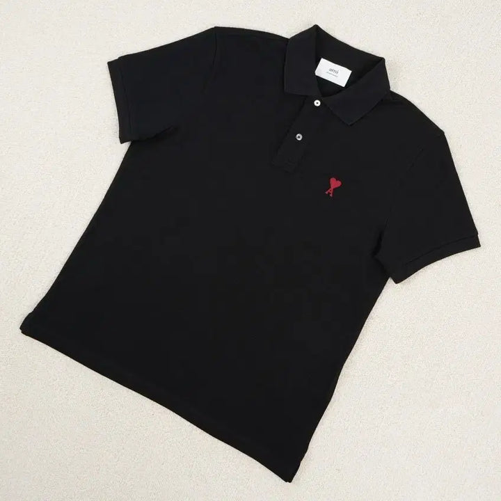 [BUNJANG] AMI Small Heart Logo Black Short Sleeve Polo T-Shirt / 아미 스몰 하트 로고 블랙 반팔 카라티
