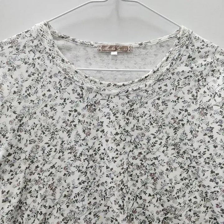 [BUNJANG] Cottage Flower Short-Sleeve T-shirt Light Grey / 모리걸 코티지 플라워 라이트 그레이 반팔 티
