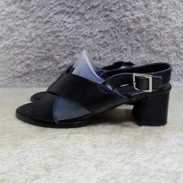 [BUNJANG] Spenco Sandals / 후루룩구제2 250 슈펜 샌들 구두 중고 신발 260513