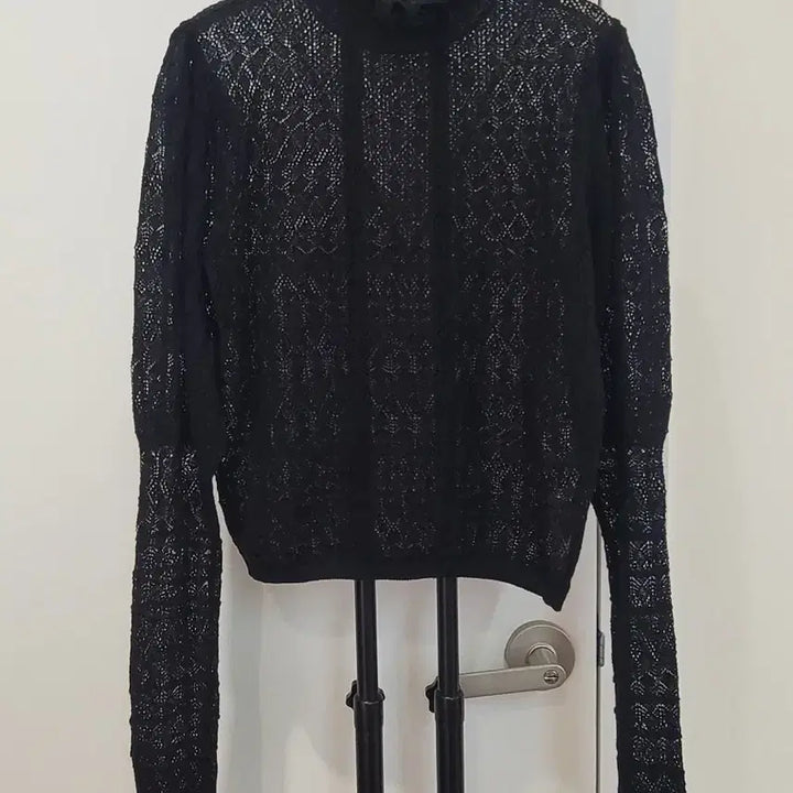 [BUNJANG] ZARA Black Sheer Ruffle Neck Lace Knit Top Size M / 자라ZARA 블랙 시스루 러플넥 레이스 니트 M사이즈