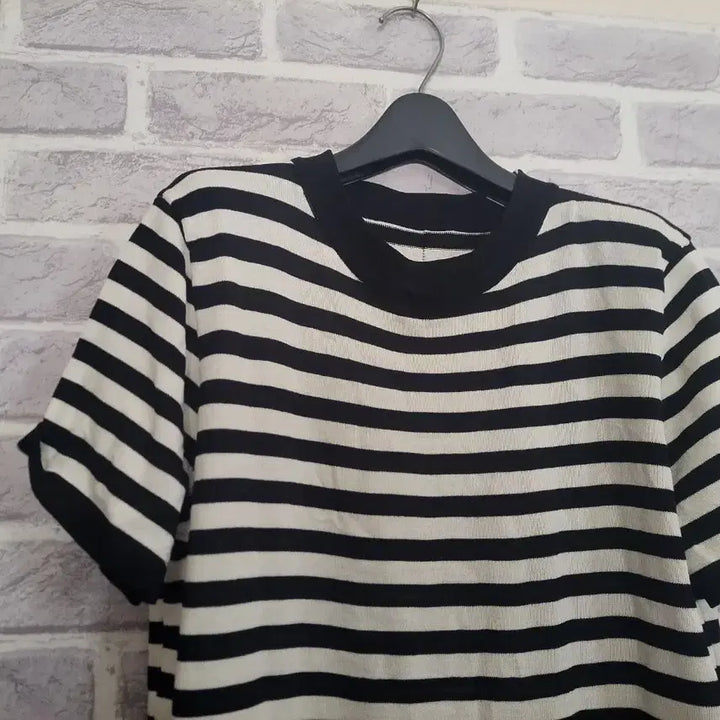 [BUNJANG] Black Stripe Short Sleeve Knit Dress / 블랙 스트라이프 반팔 니트 원피스/알뜰한여우