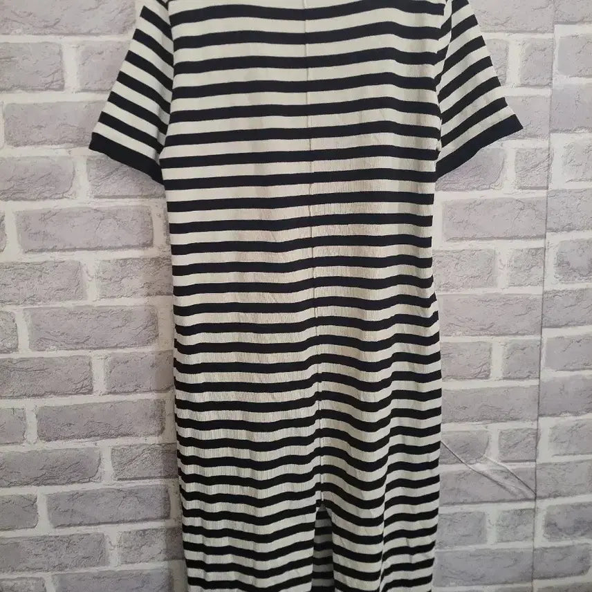 [BUNJANG] Black Stripe Short Sleeve Knit Dress / 블랙 스트라이프 반팔 니트 원피스/알뜰한여우