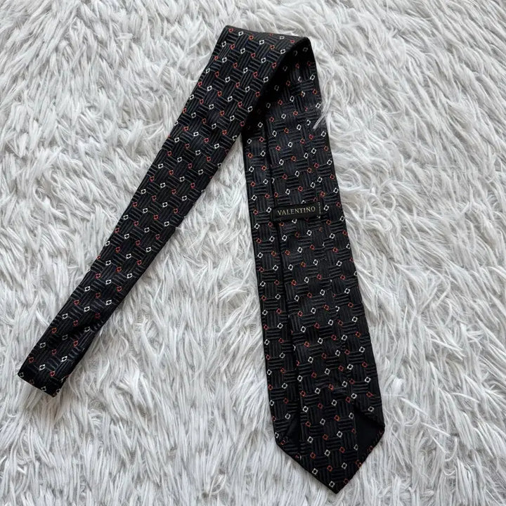 [BUNJANG] Valentino Japanese Vintage Silk Necktie / VALENTINO 일본빈티지 넥타이 빈티지넥타이 발렌티노 넥타이 OS
