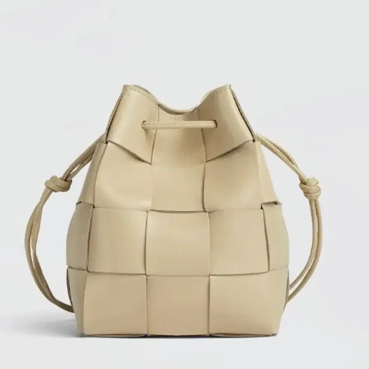 [BUNJANG] Bottega Veneta Cassette Small Bucket Bag Beige / 보테가베네타 카세트 스몰 버킷백 베이지