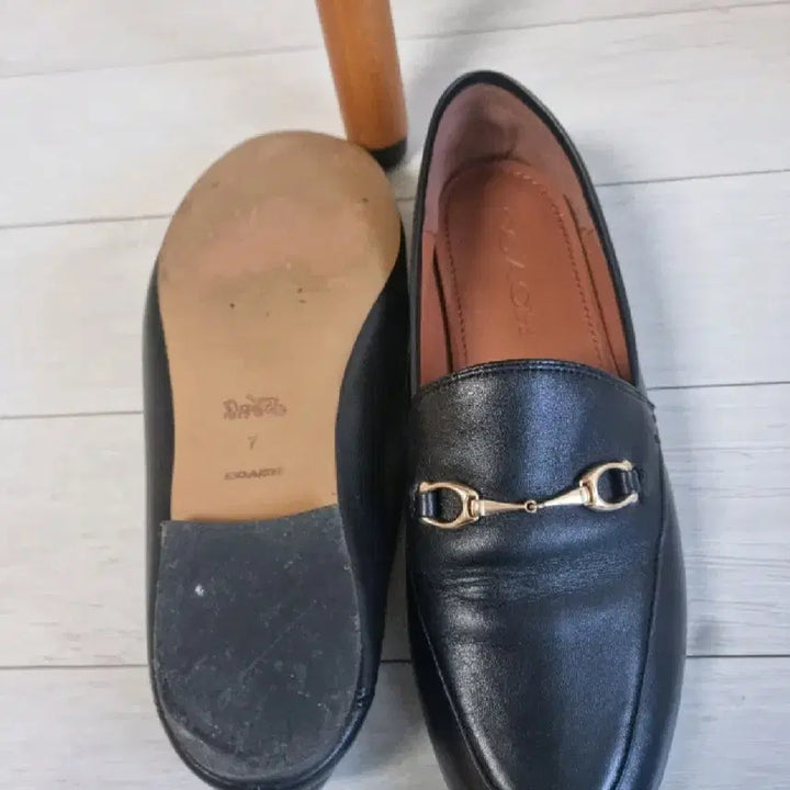 [BUNJANG] Coach Black Loafers Size 7 / 코치 블랙 240