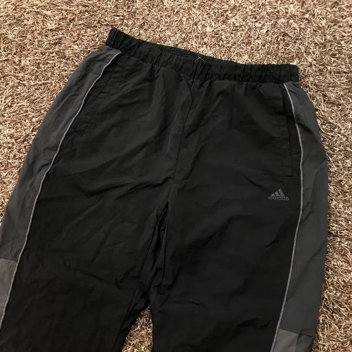 [BUNJANG] Adidas New Training Jogger Pants / L 아디다스 신형 트레이닝 조거 팬츠