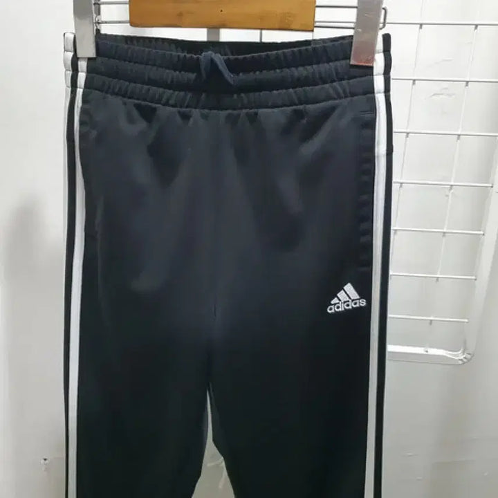 [BUNJANG] Adidas 3-Stripes Training Pants (Woman XS) / 아디다스 삼선 트레이닝 바지 (WOMAN XS)