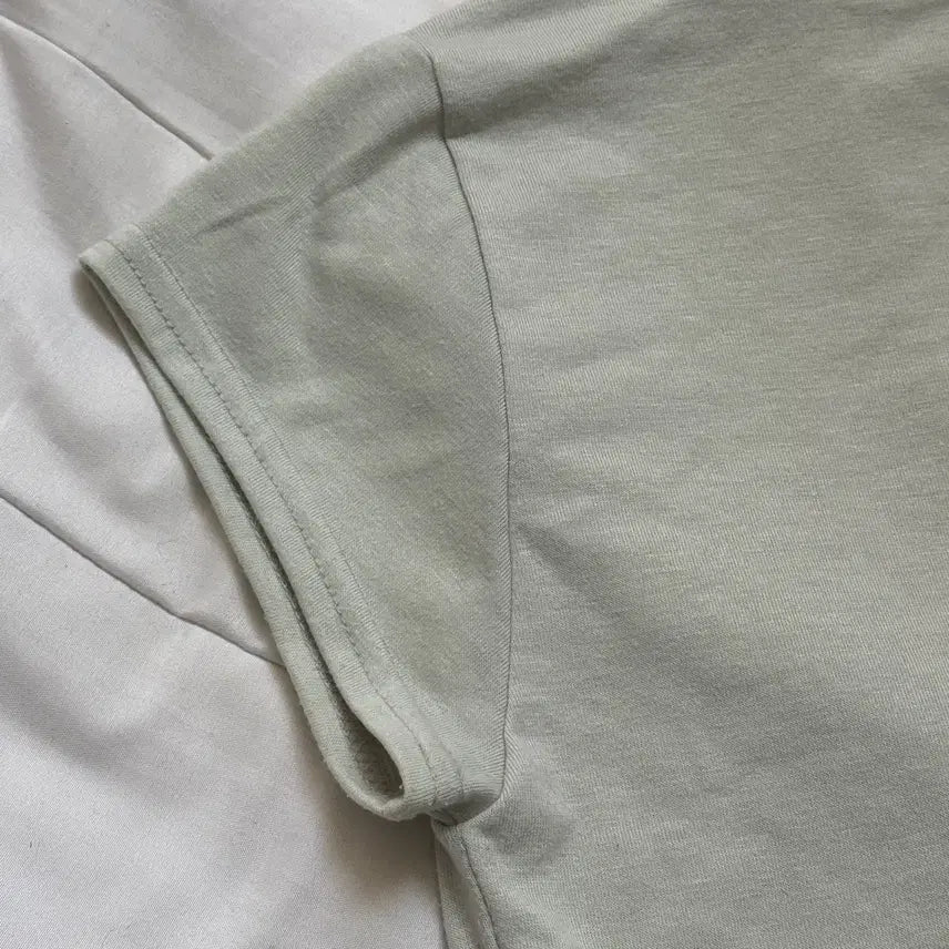 [BUNJANG] Cap Sleeve Mock Neck Short Sleeve T-Shirt / 캡소매 반목 반팔 티셔츠