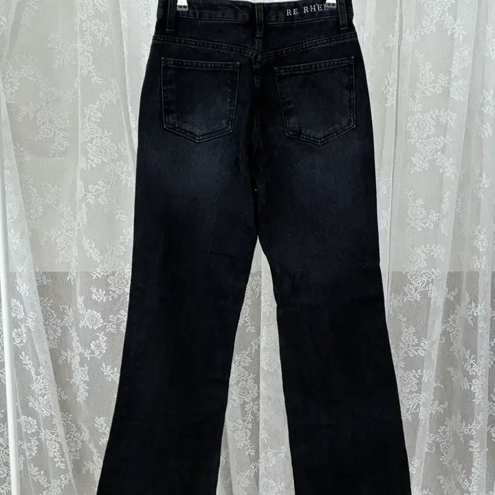 [BUNJANG] RE RHEE Semi Bootcut Denim Black / S) 새상품 리이 RE RHEE 세미부츠컷 데님 블랙