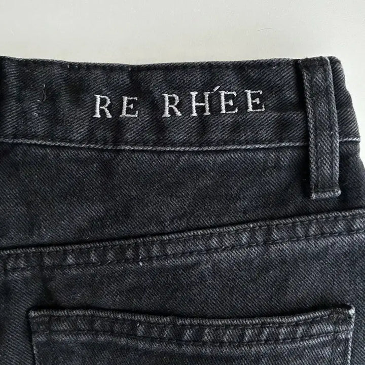 [BUNJANG] RE RHEE Semi Bootcut Denim Black / S) 새상품 리이 RE RHEE 세미부츠컷 데님 블랙