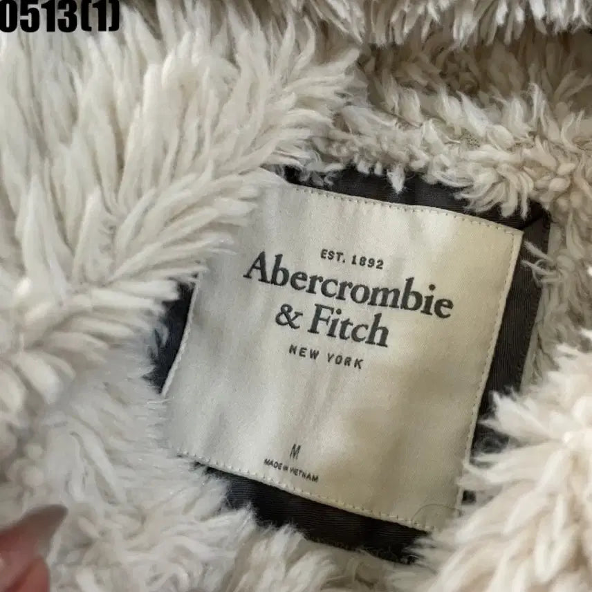 [BUNJANG] Abercrombie White Hooded Padded Jumper / 아베크롬비 화이트 후드 패딩 점퍼