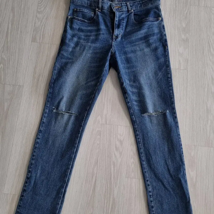 [BUNJANG] System Homme Distressed Jeans Size 82 / 시스템옴므 무릎디스 청바지 82사이즈