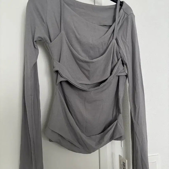 [BUNJANG] Flare Up Layered Bustier Long Sleeve Grey / 플레어업 레이어드 뷔스티에 롱슬리브 그레이