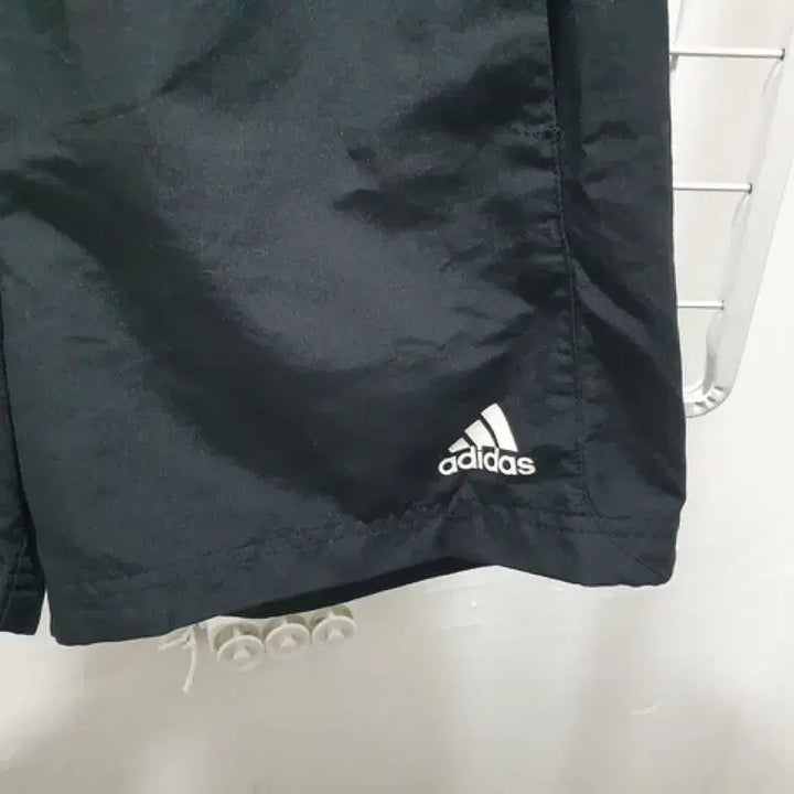[BUNJANG] Adidas Training Shorts (Woman Size 160) / 아디다스 트레이닝반바지 (WOMAN 160)