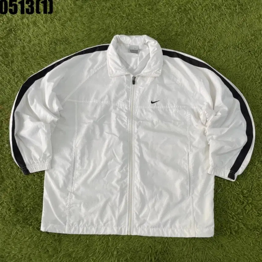 [BUNJANG] Nike White Black Line Windbreaker Jacket / 나이키 화이트 블랙 라인 바람막이 자켓
