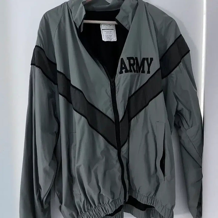 [BUNJANG] US Army Training Windbreaker Jacket / 미군 ARMY 트레이닝 바람막이 자켓