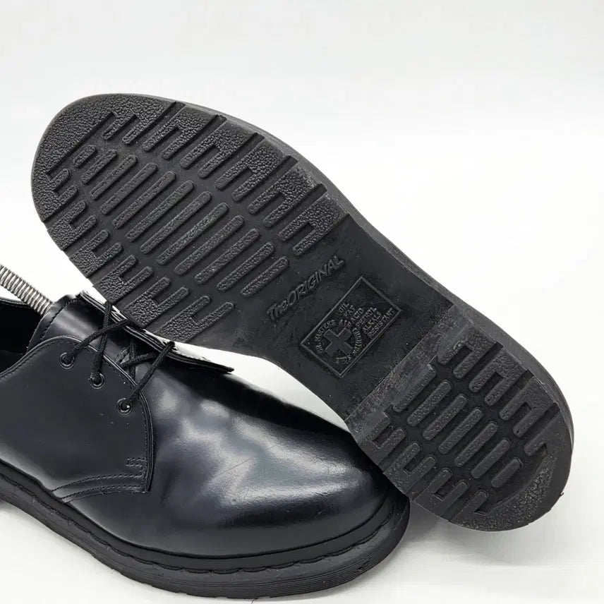 [BUNJANG] Dr. Martens 1461 Mono Black Shoes (UK 8) / 닥터마틴 1461 3홀 모노 블랙 (UK 8)