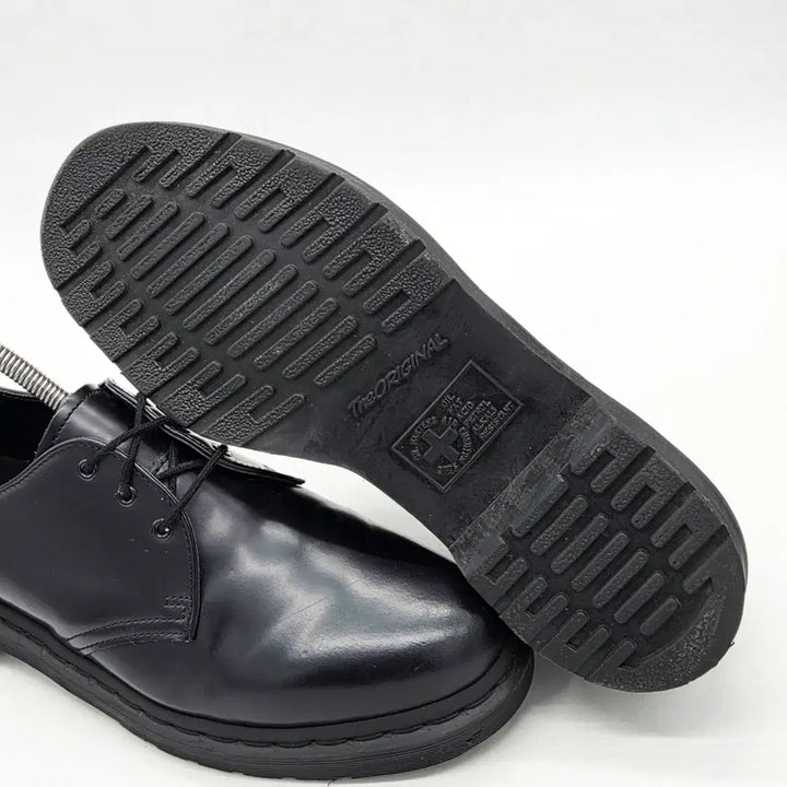 [BUNJANG] Dr. Martens 1461 Mono Black Shoes (UK 8) / 닥터마틴 1461 3홀 모노 블랙 (UK 8)