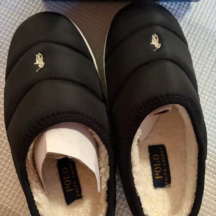 [BUNJANG] Polo Maxon Padded Shearling Mule Black FLLOCF3U51 / [폴로] 맥슨 패딩 양털 뮬 블랙 FLLOCF3U51