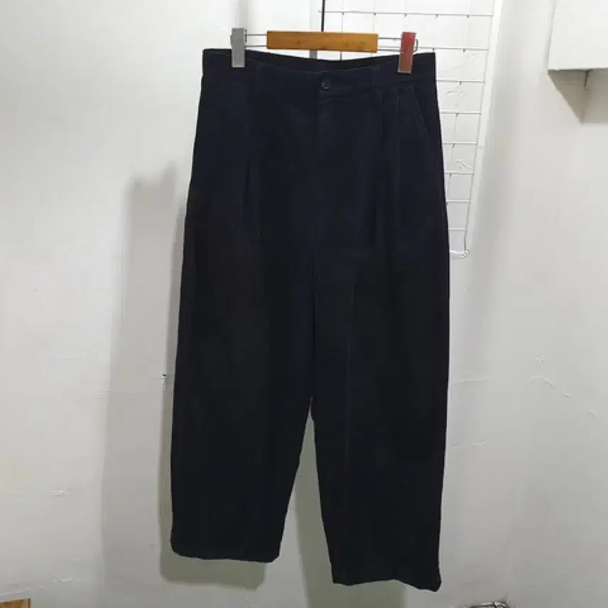 [BUNJANG] Musinsa Standard Corduroy Wide Pants 28 Inch / 무신사스탠다드 코듀로이 와이드팬츠 (28인치)