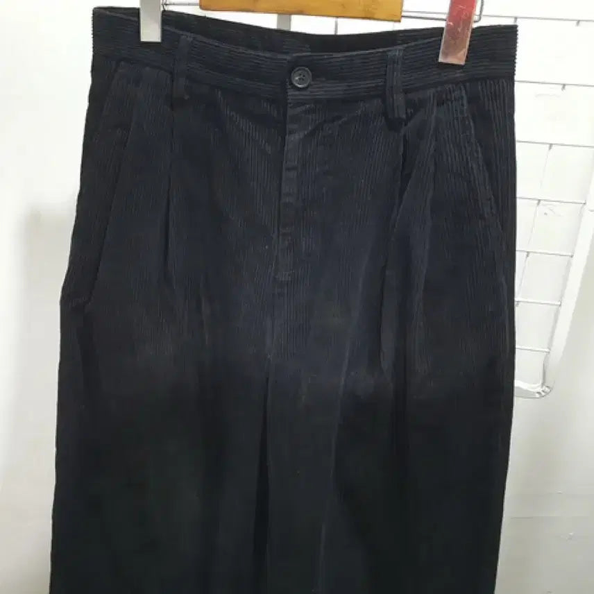 [BUNJANG] Musinsa Standard Corduroy Wide Pants 28 Inch / 무신사스탠다드 코듀로이 와이드팬츠 (28인치)