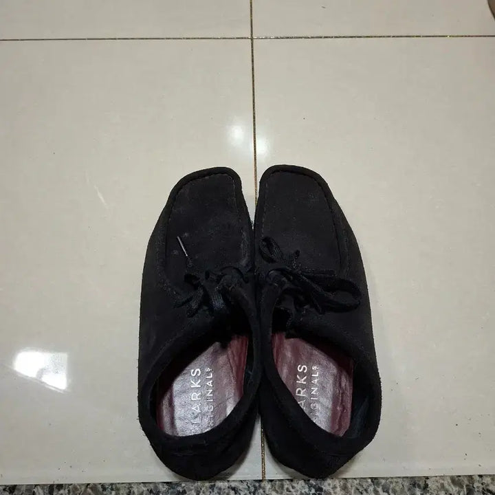 [BUNJANG] Clarks Wallabee Suede Shoes (Size 250) / 클락스 왈라비 250사이즈