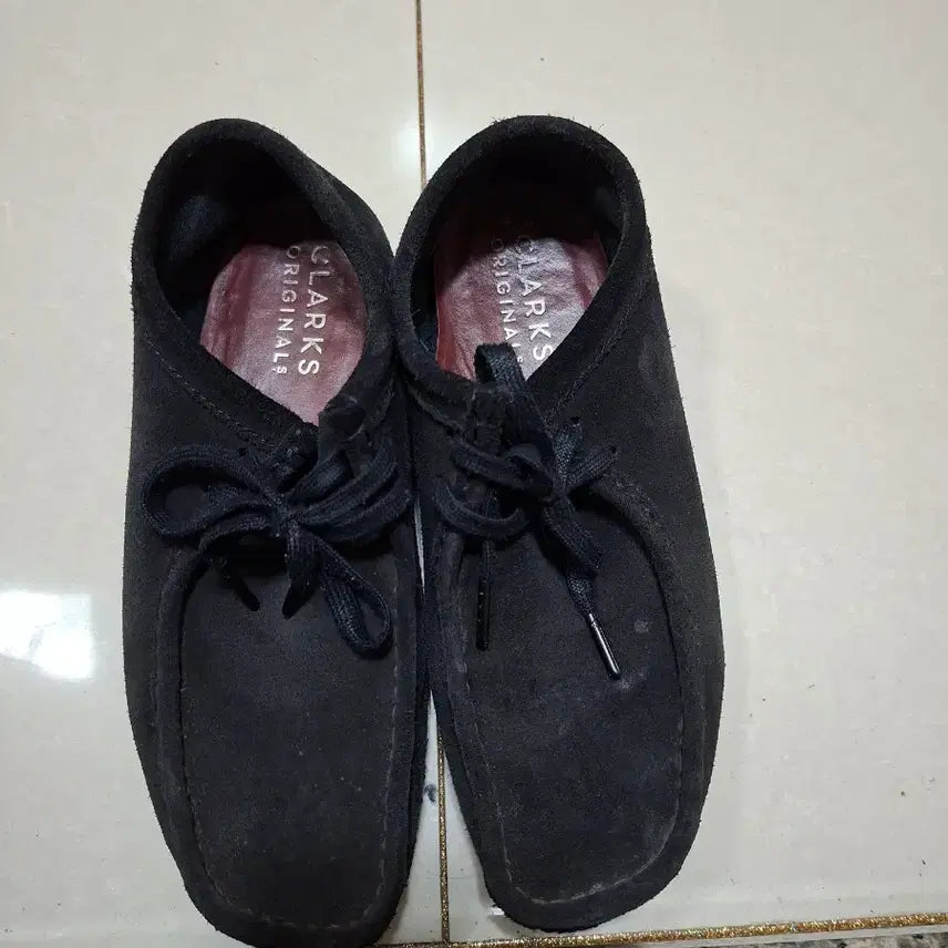 [BUNJANG] Clarks Wallabee Suede Shoes (Size 250) / 클락스 왈라비 250사이즈