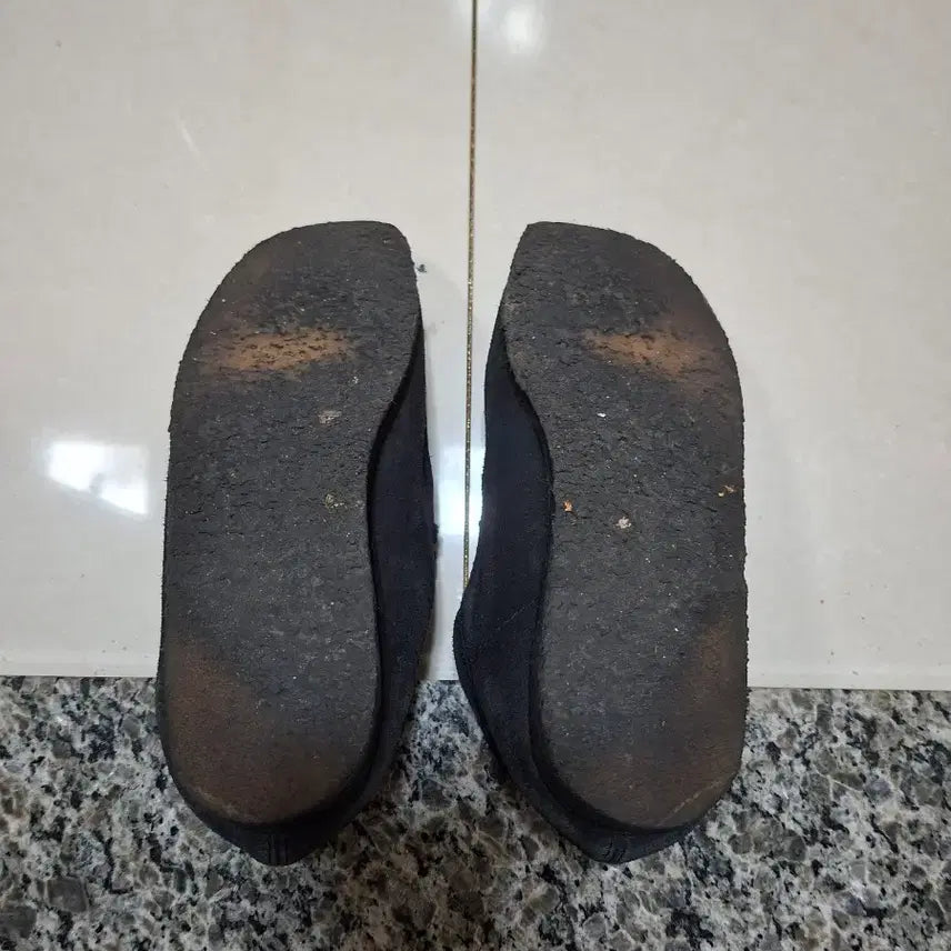 [BUNJANG] Clarks Wallabee Suede Shoes (Size 250) / 클락스 왈라비 250사이즈