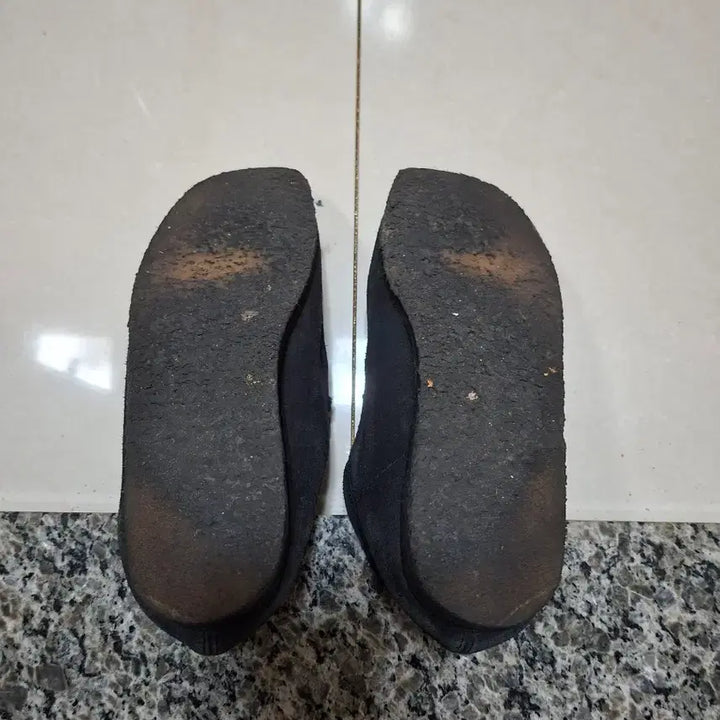 [BUNJANG] Clarks Wallabee Suede Shoes (Size 250) / 클락스 왈라비 250사이즈