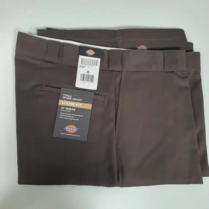 [BUNJANG] Dickies Loose Fit Twill Work Shorts Dark Brown / D1 디키즈 루즈핏 트윌 워크 숏 팬츠 다크브라운 38
