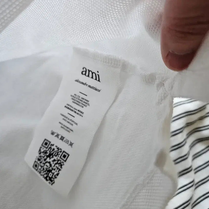 [BUNJANG] AMI Small Heart Short Sleeve Polo T-Shirt White / 아미 스몰 하트 반팔 폴로티 화이트