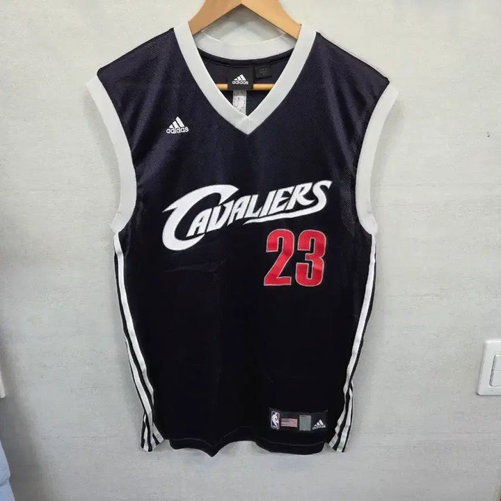[BUNJANG] Adidas Cleveland Cavaliers LeBron James Sleeveless Jersey S / 아디다스 클리블랜드 캐빌리어스 르브론 제임스 민소매나시 s