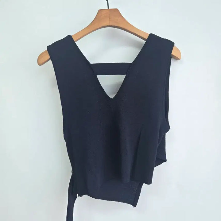 [BUNJANG] It Misha Navy Wrap Style Knit Crop Sleeveless Top XS / 0324 잇 미샤  네이비랩 스타일 니트 크롭 민소매 탑 XS