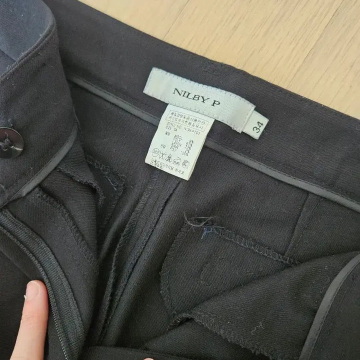 [BUNJANG] Nilbuypee Black Slacks 34 Size / 닐바이피 블랙 바지 34 사이즈