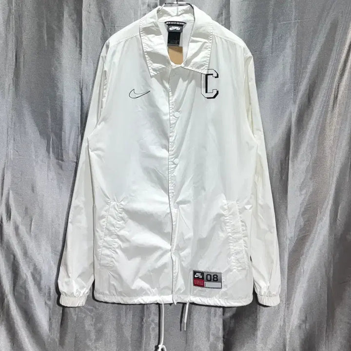 [BUNJANG] Nike Tiger Print White Nylon Coach Jacket / L 나이키 타이거 프린팅 화이트 나일론 코치 자켓